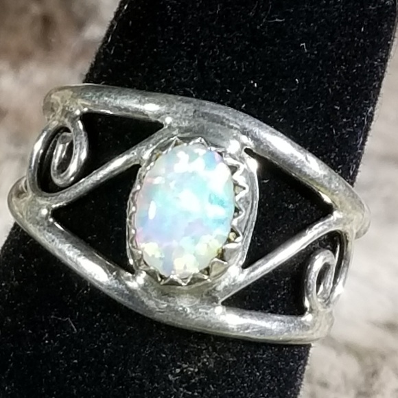 Jewelry - Southwest opal and sterling silver ring